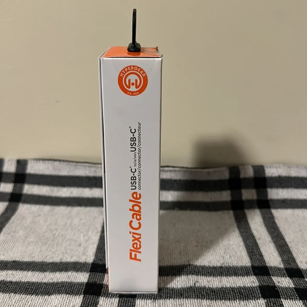 Hypergear Fkexi Cable USB-C to USB-C 6 Ft. Cable